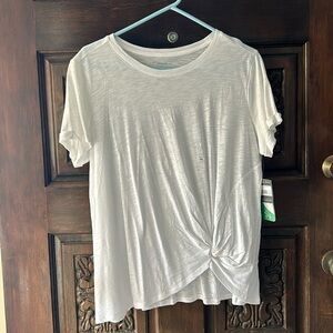 Eddie Bauer size XL Gatecheck twist front tshirt